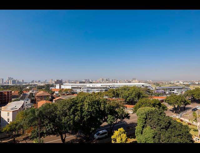 1 BEDROOM FLAT FOR SALE IN ESSENWOOD
